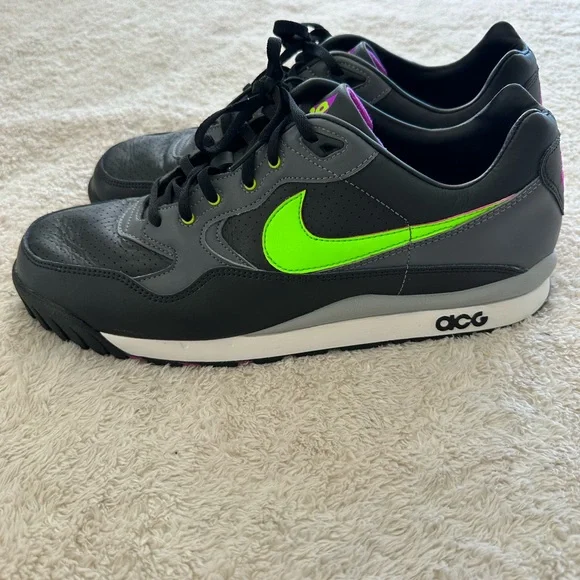 Nike ACG Wildwood black Electric Green shoes sneakers size 12